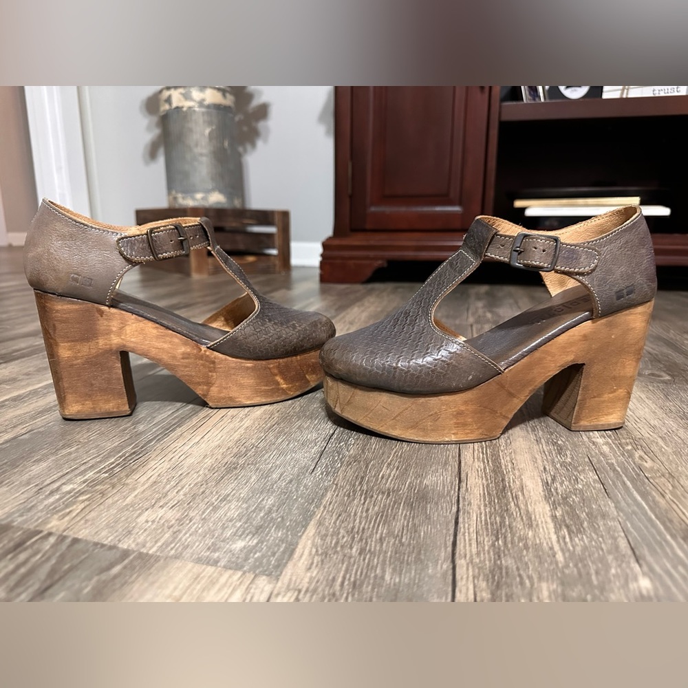 BedStu wood clogs